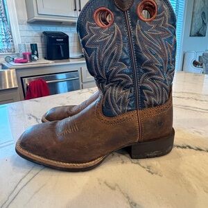Mens Ariat Brown and Blue Leather Boots - Size 7